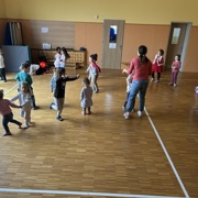 PRAZNIČNO DRUŽENJE