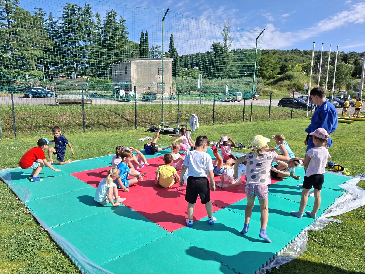 Ribe in Delfini na Mini olimpijadi